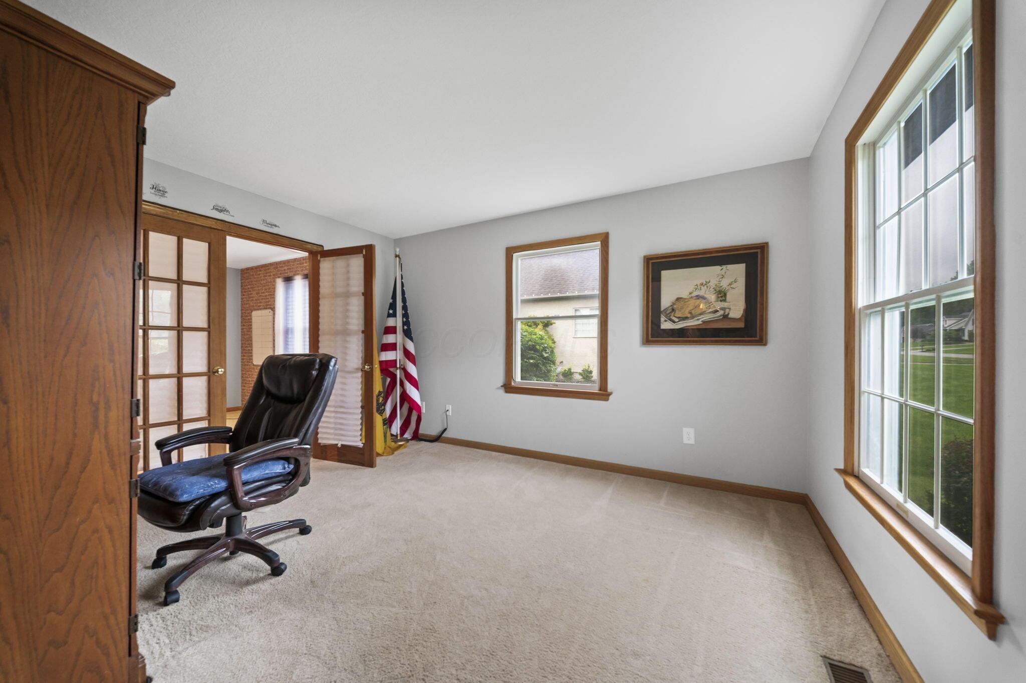 525 Gleneagles Drive Property Photo 14