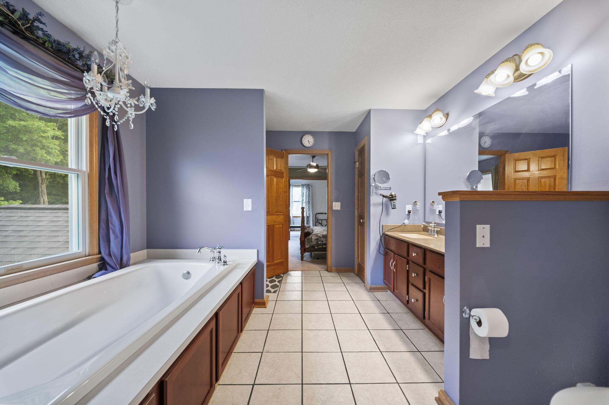 525 Gleneagles Drive Property Photo 27