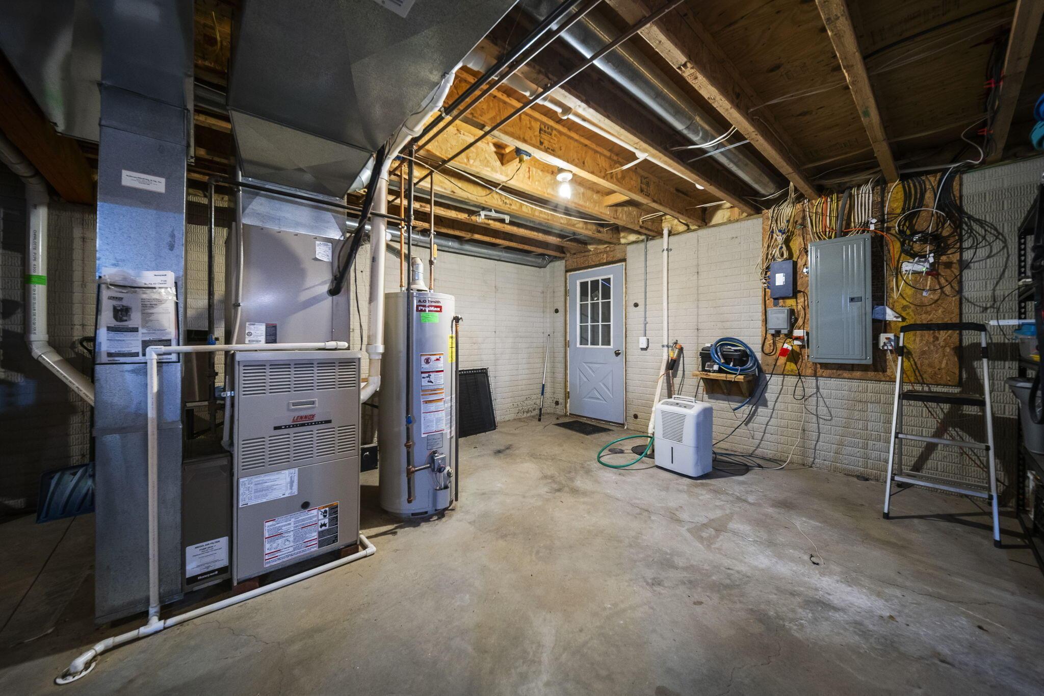 525 Gleneagles Drive Property Photo 41