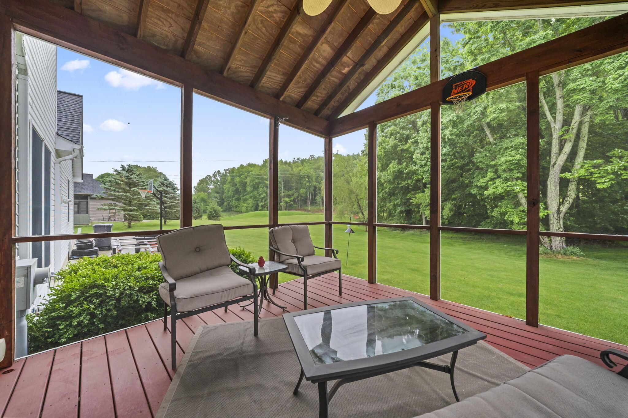 525 Gleneagles Drive Property Photo 46