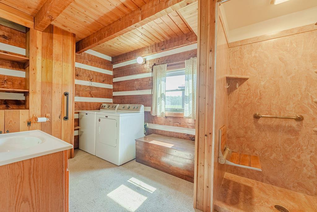 325 Ackley Road Property Photo 16