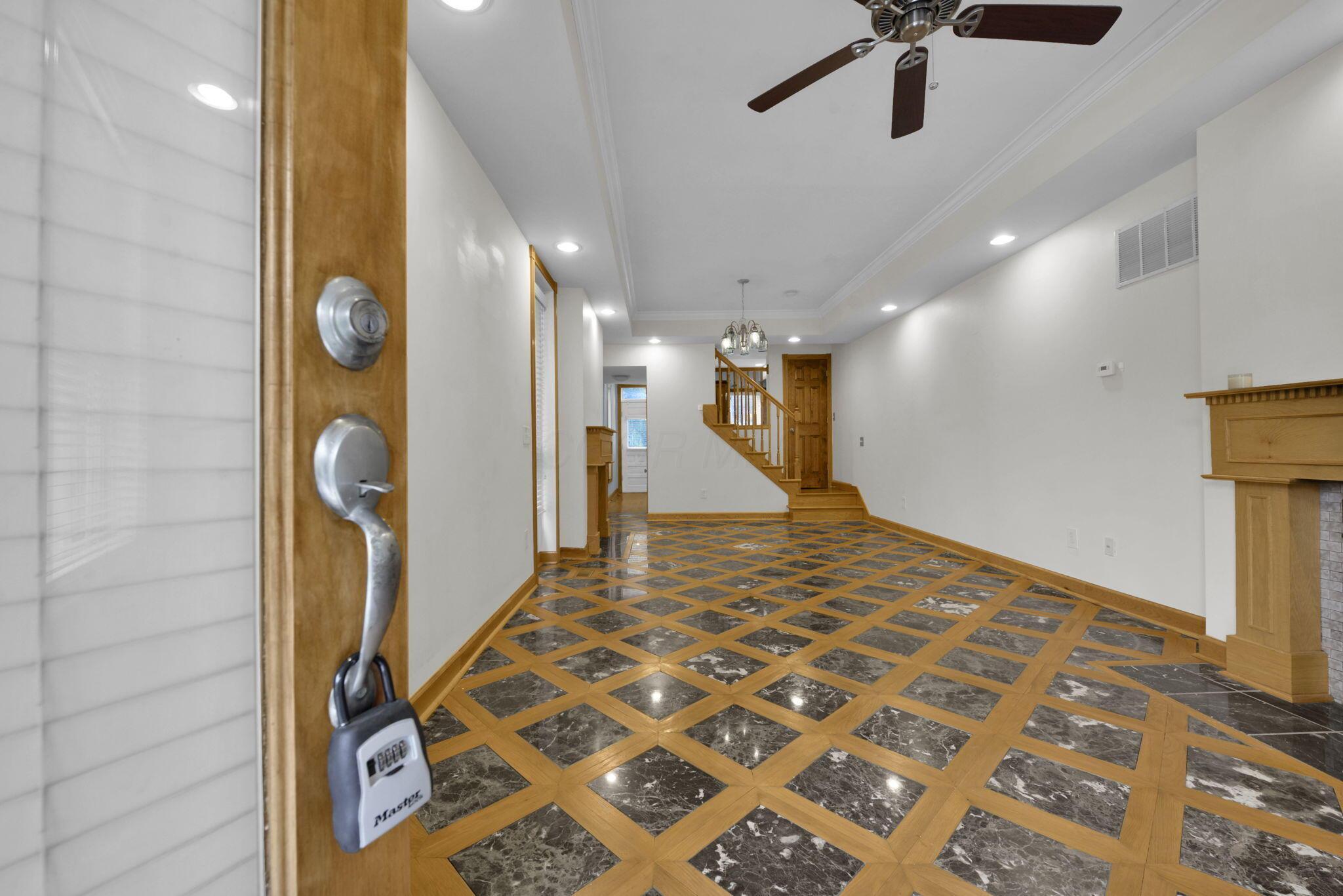 29 E 2nd Avenue Property Photo 3