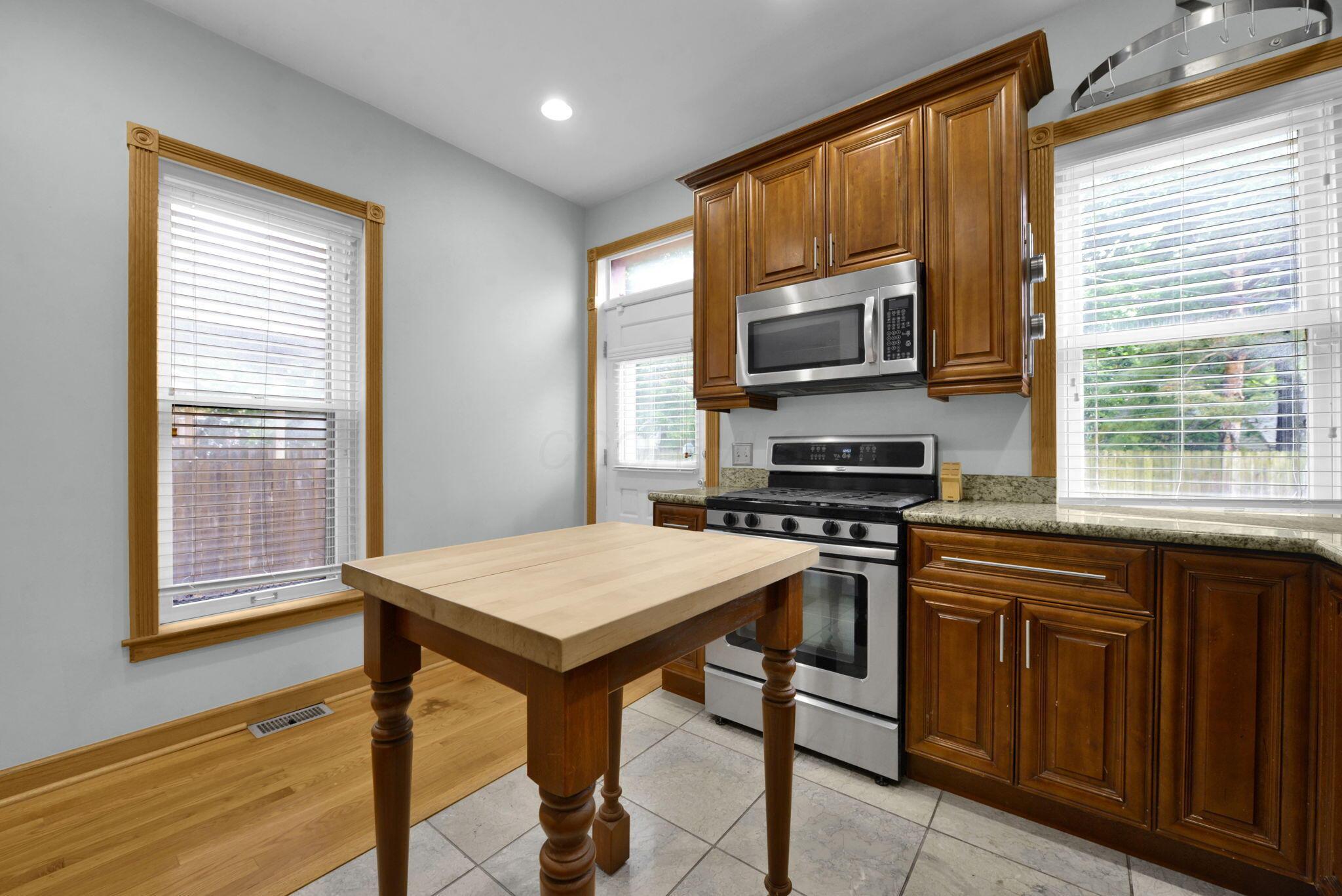 29 E 2nd Avenue Property Photo 11