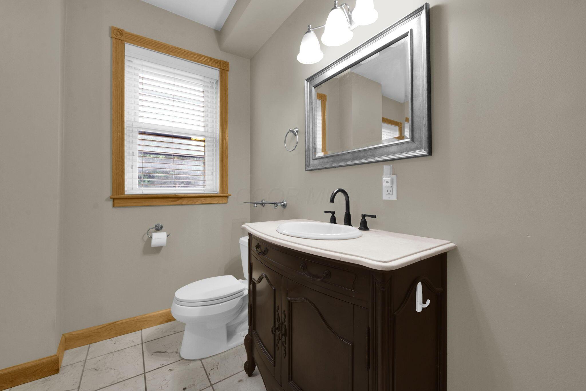 29 E 2nd Avenue Property Photo 14
