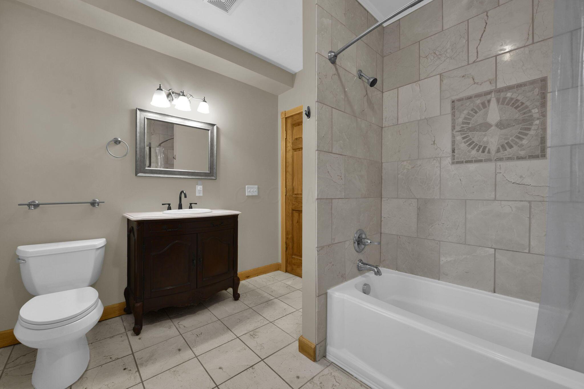 29 E 2nd Avenue Property Photo 15
