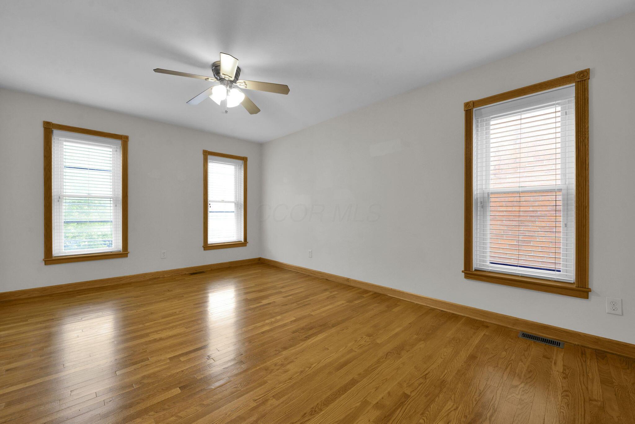 29 E 2nd Avenue Property Photo 16