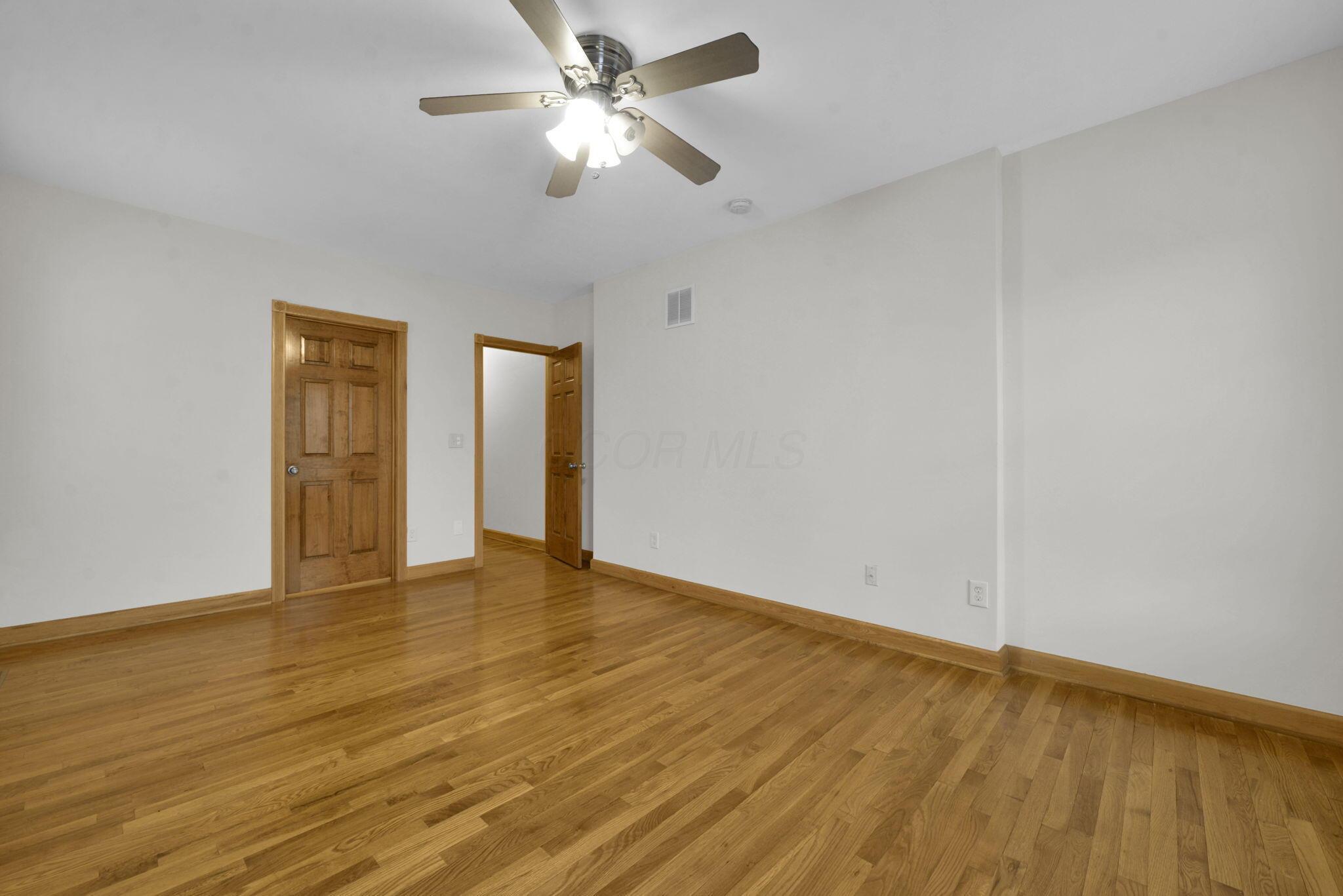 29 E 2nd Avenue Property Photo 17