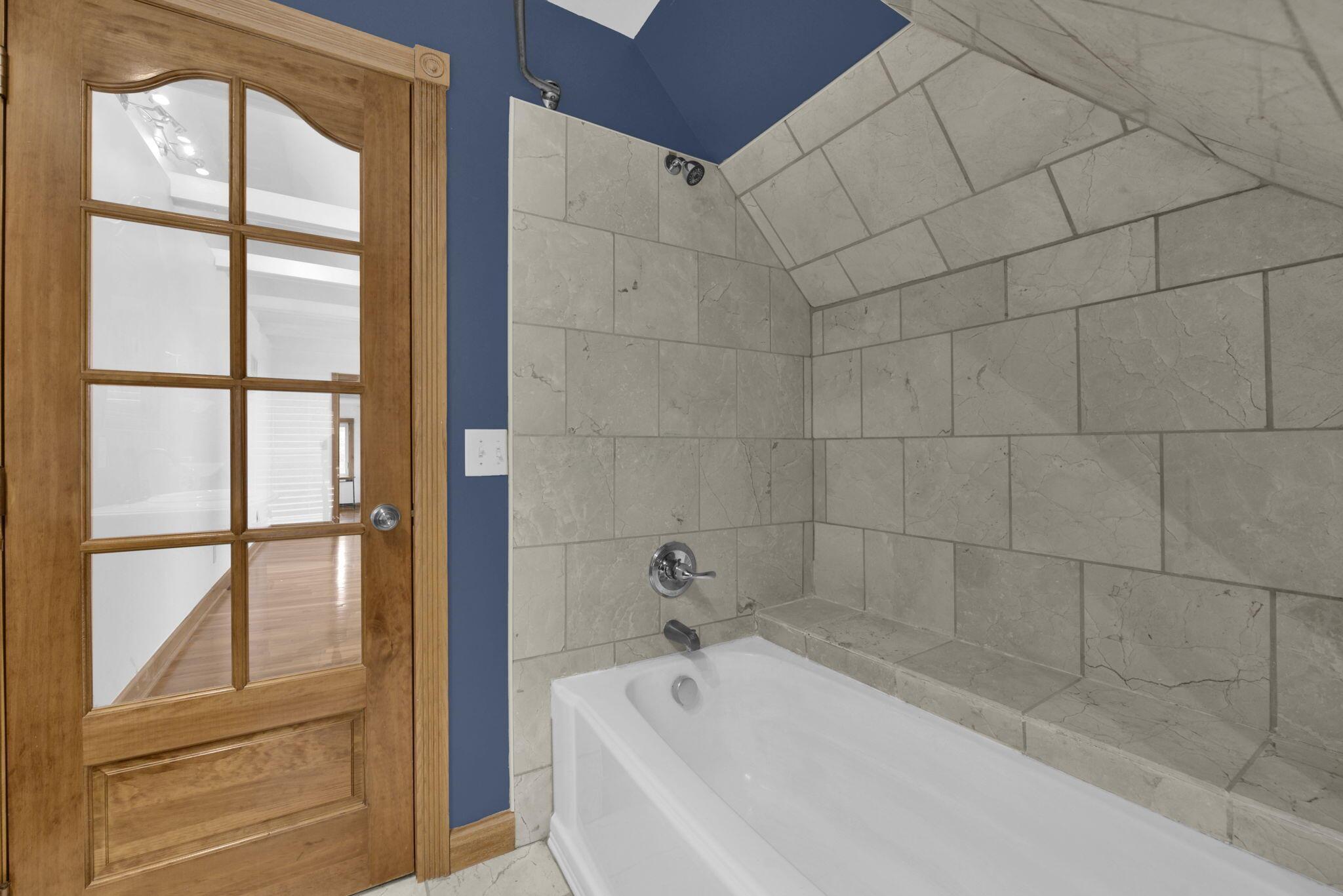 29 E 2nd Avenue Property Photo 20