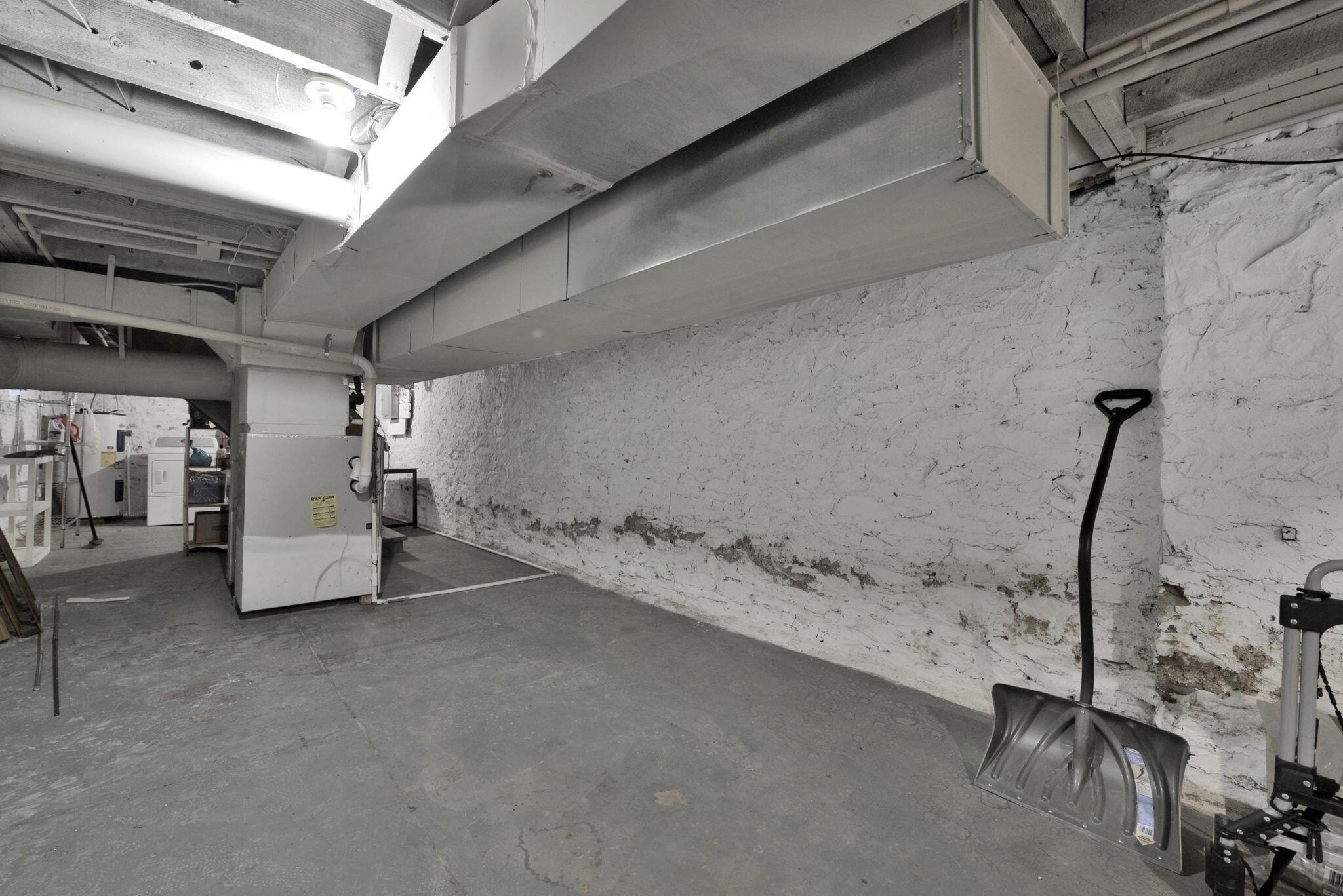 29 E 2nd Avenue Property Photo 27