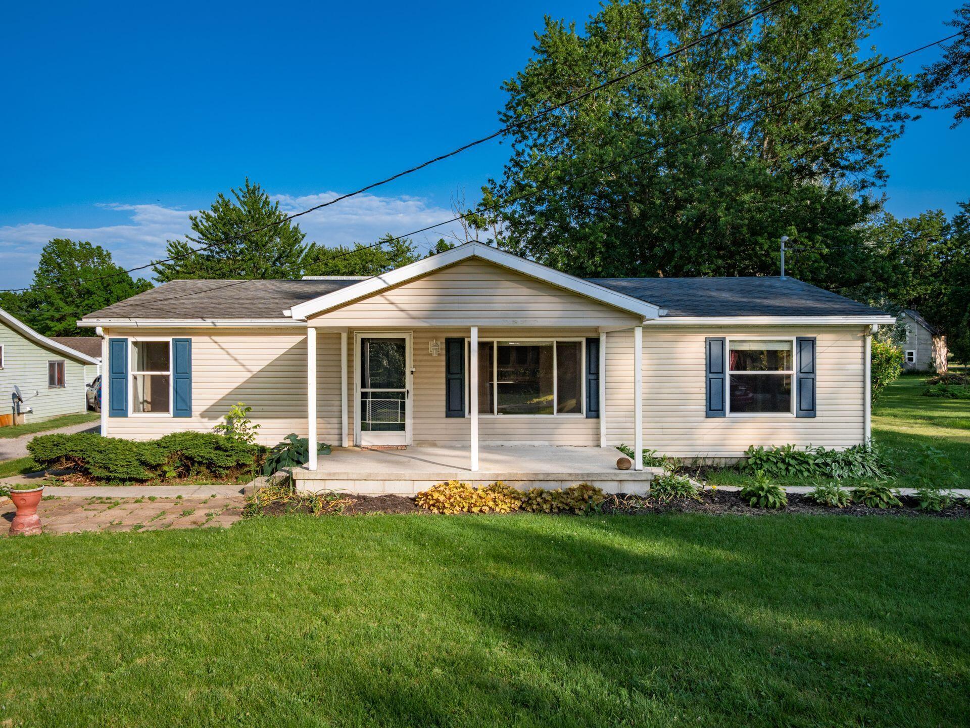20903 Peoria Loop Road Property Photo 1