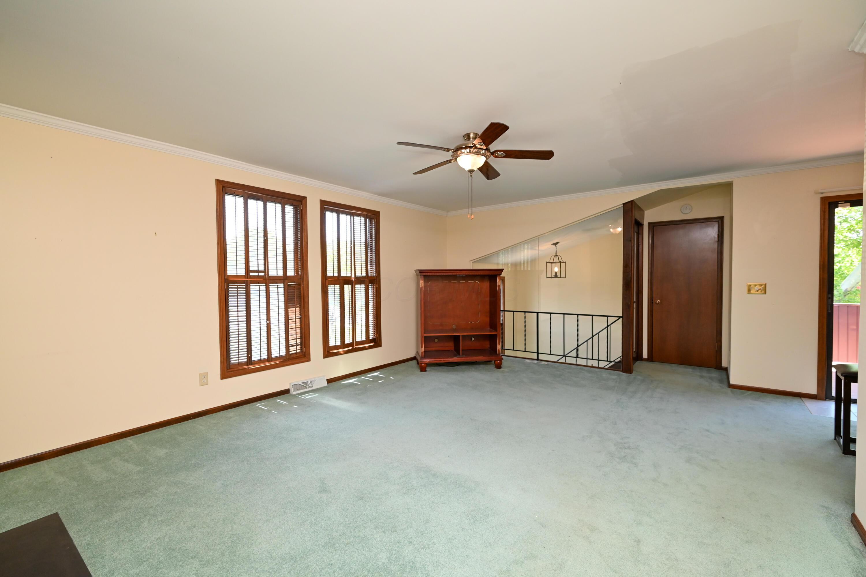 1208 Crescent Heights Road Property Photo 10