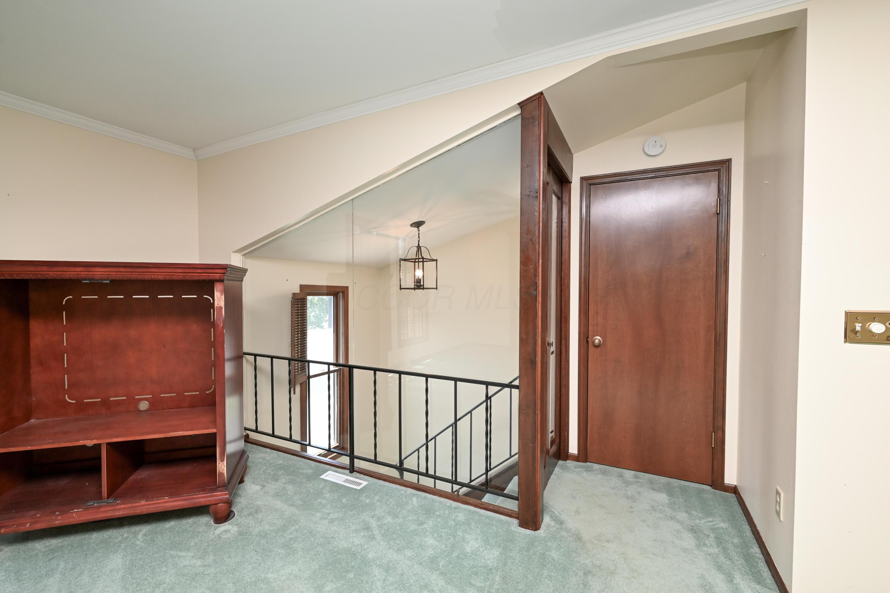 1208 Crescent Heights Road Property Photo 11