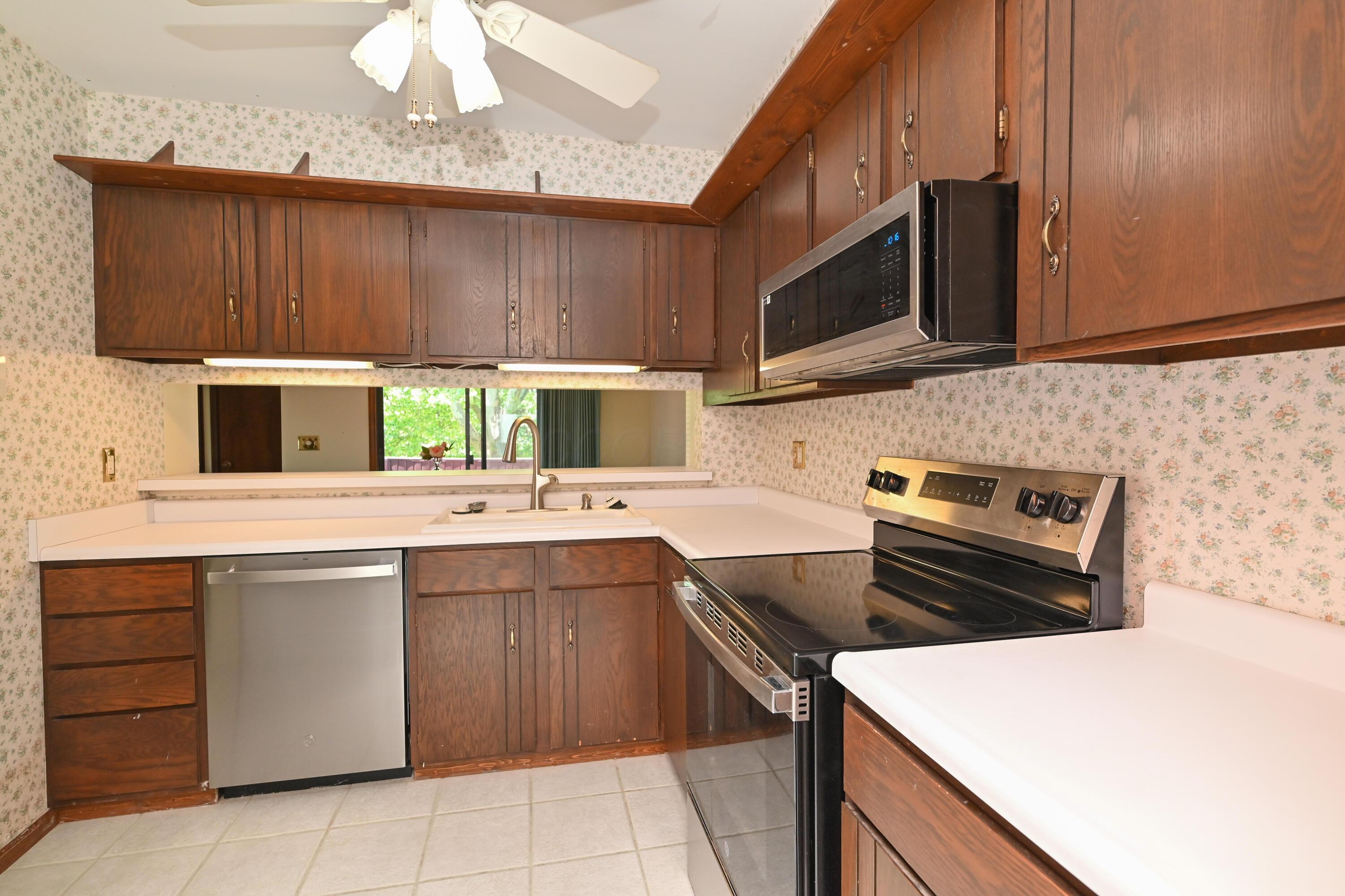 1208 Crescent Heights Road Property Photo 15