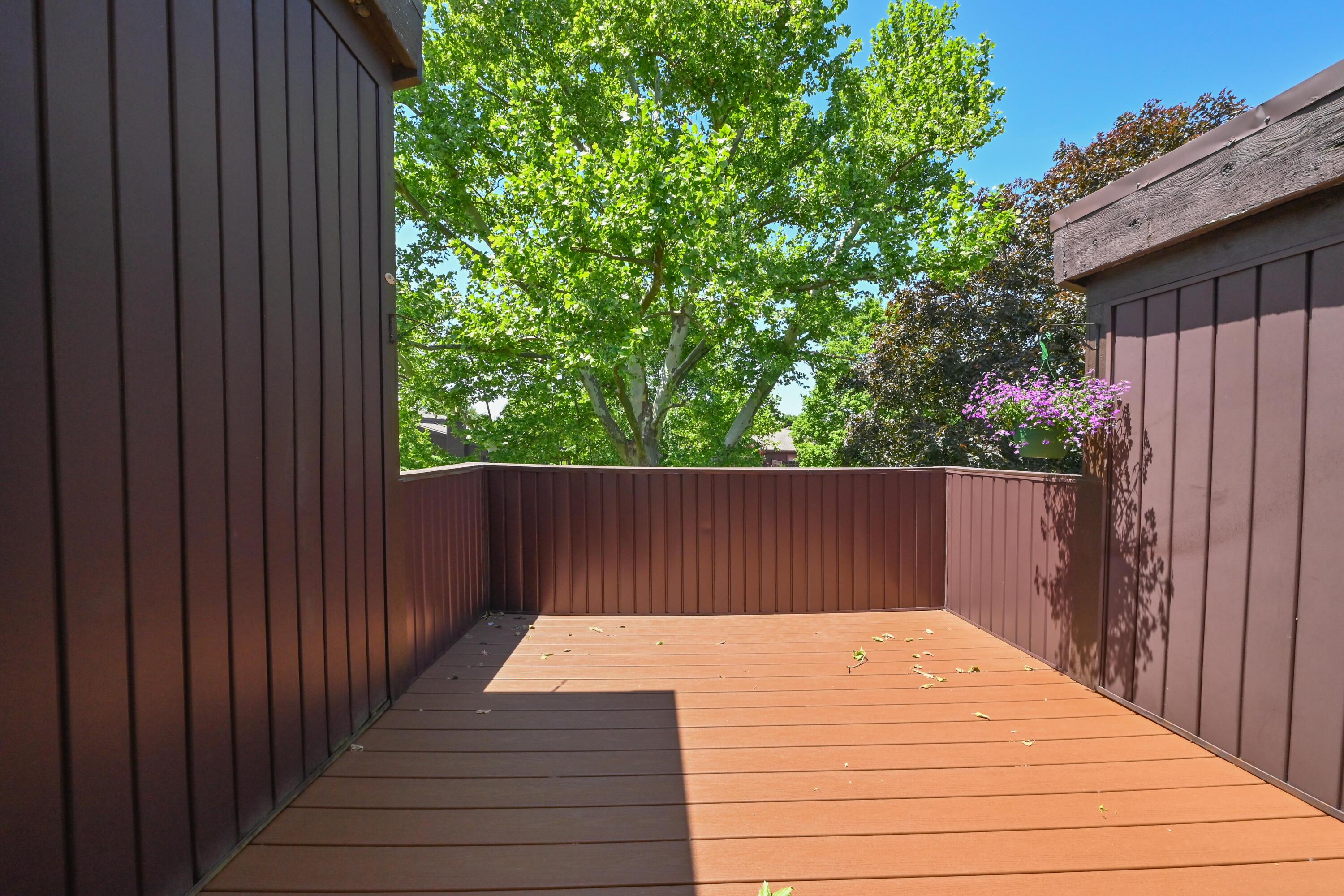 1208 Crescent Heights Road Property Photo 32