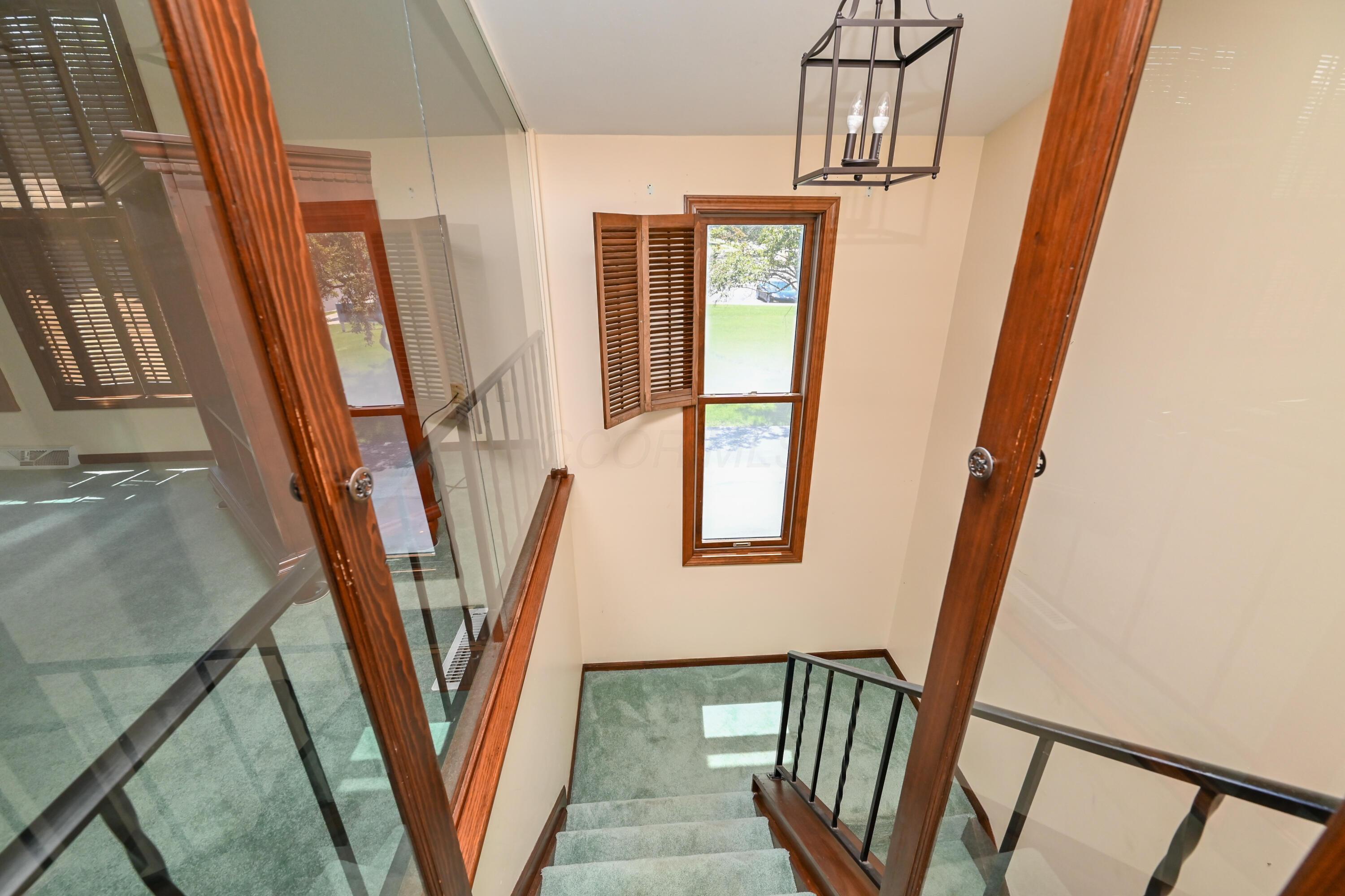 1208 Crescent Heights Road Property Photo 33