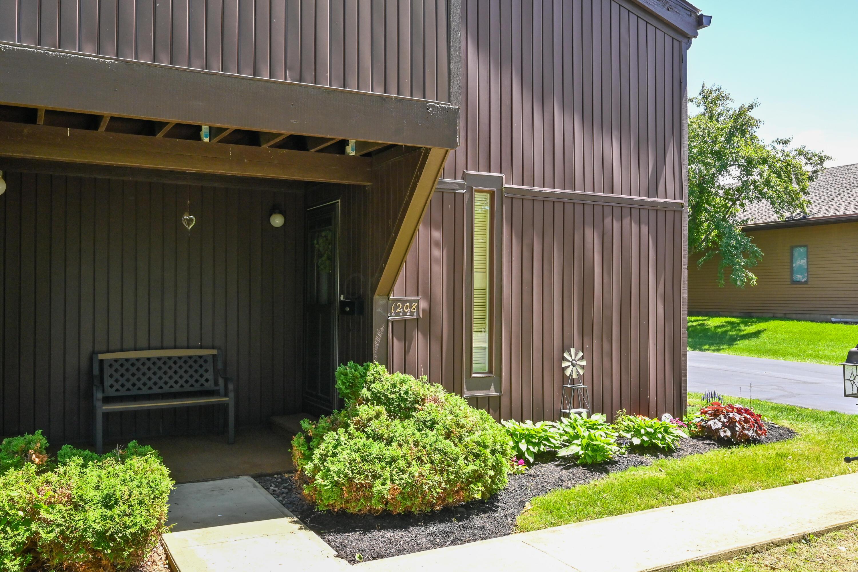 1208 Crescent Heights Road Property Photo 39