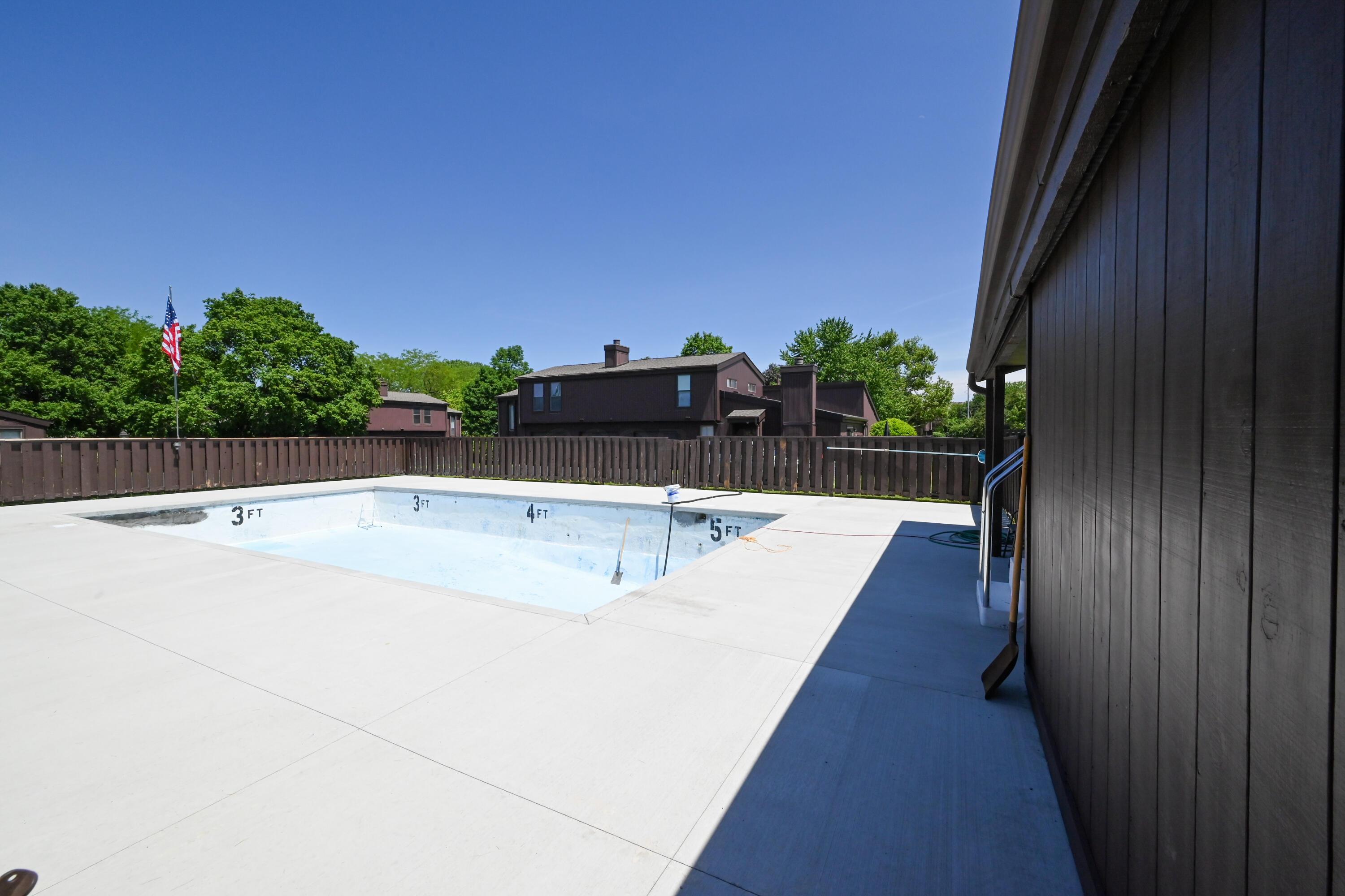 1208 Crescent Heights Road Property Photo 43