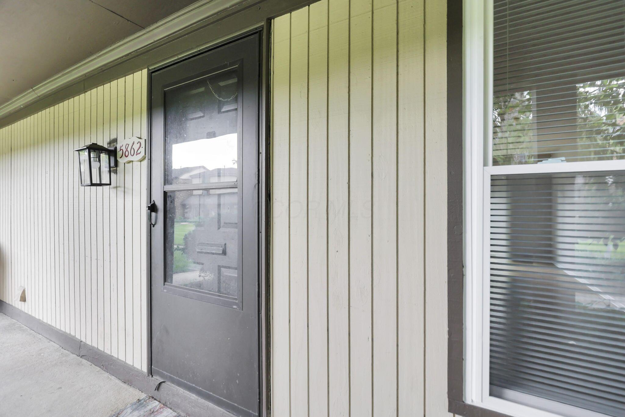 5862 Hallridge Circle Property Photo 17