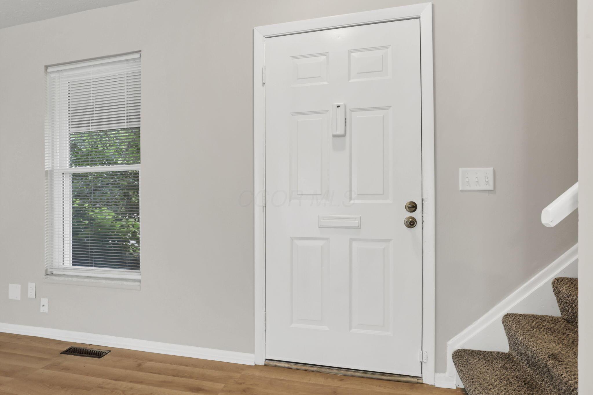 5862 Hallridge Circle Property Photo 18