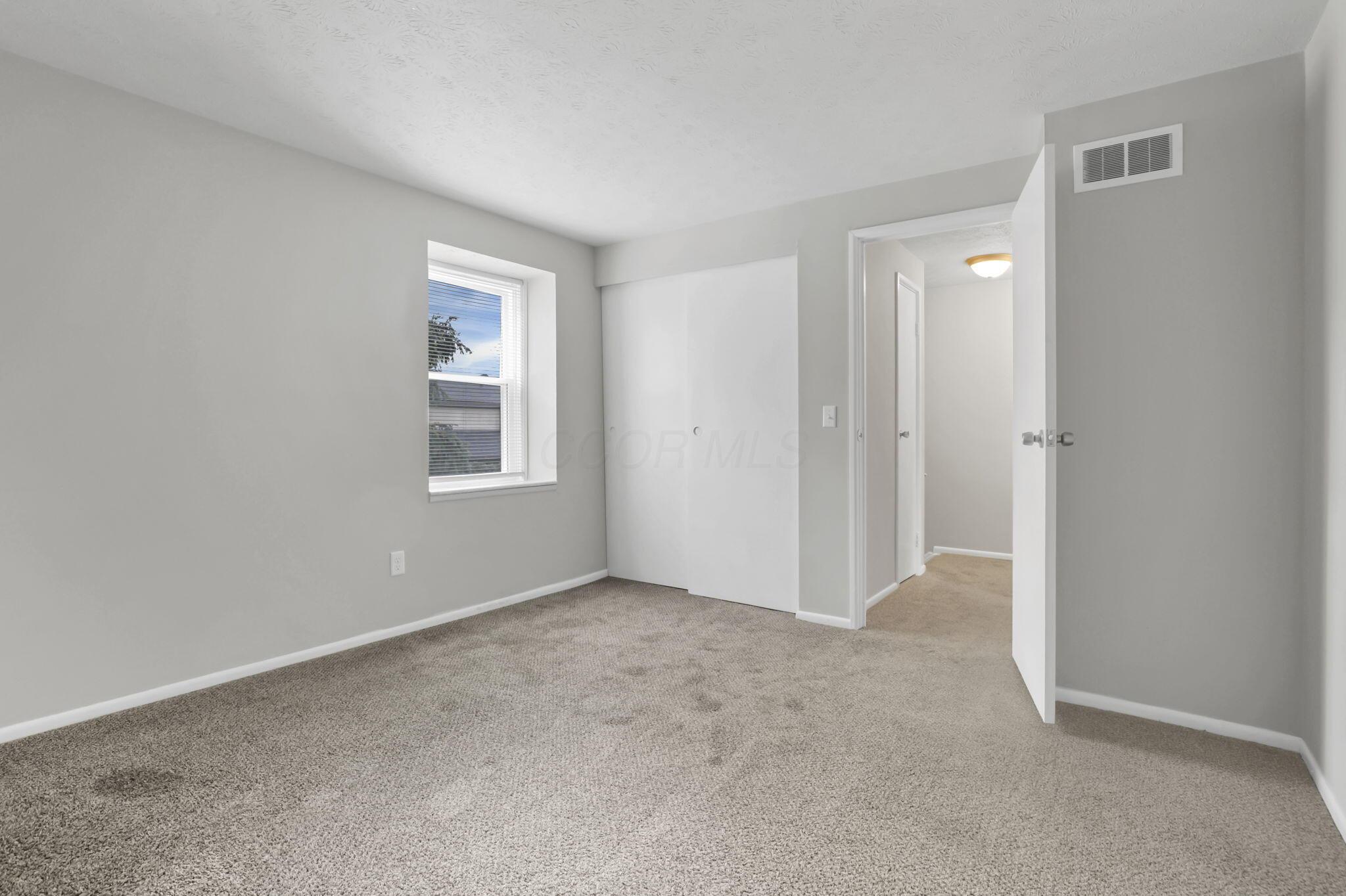 5862 Hallridge Circle Property Photo 29