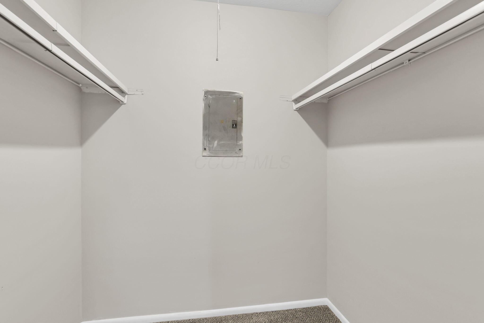 5862 Hallridge Circle Property Photo 33