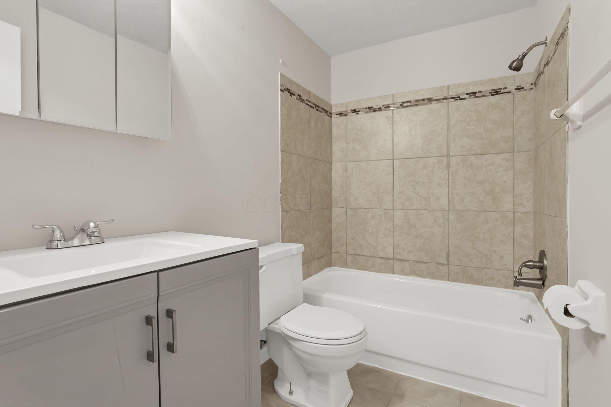 5862 Hallridge Circle Property Photo 35