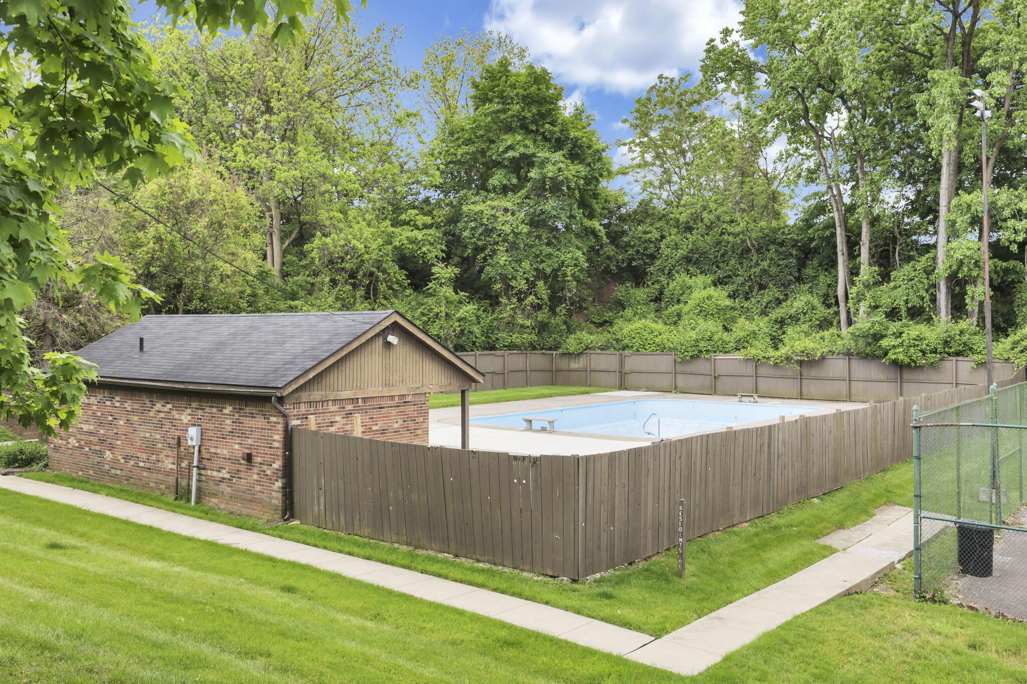 5862 Hallridge Circle Property Photo 42