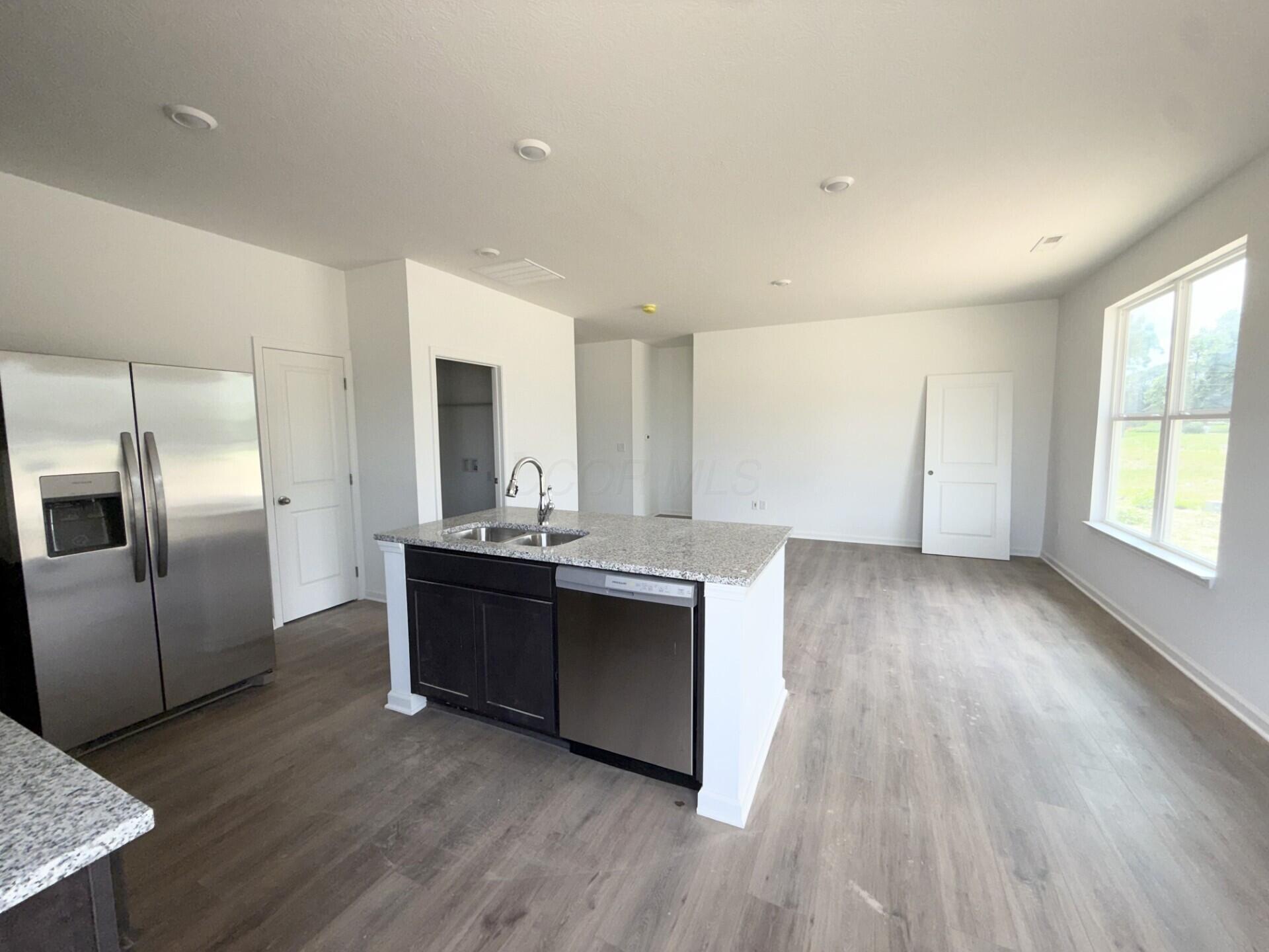 201 Maddoxx Drive Property Photo 3