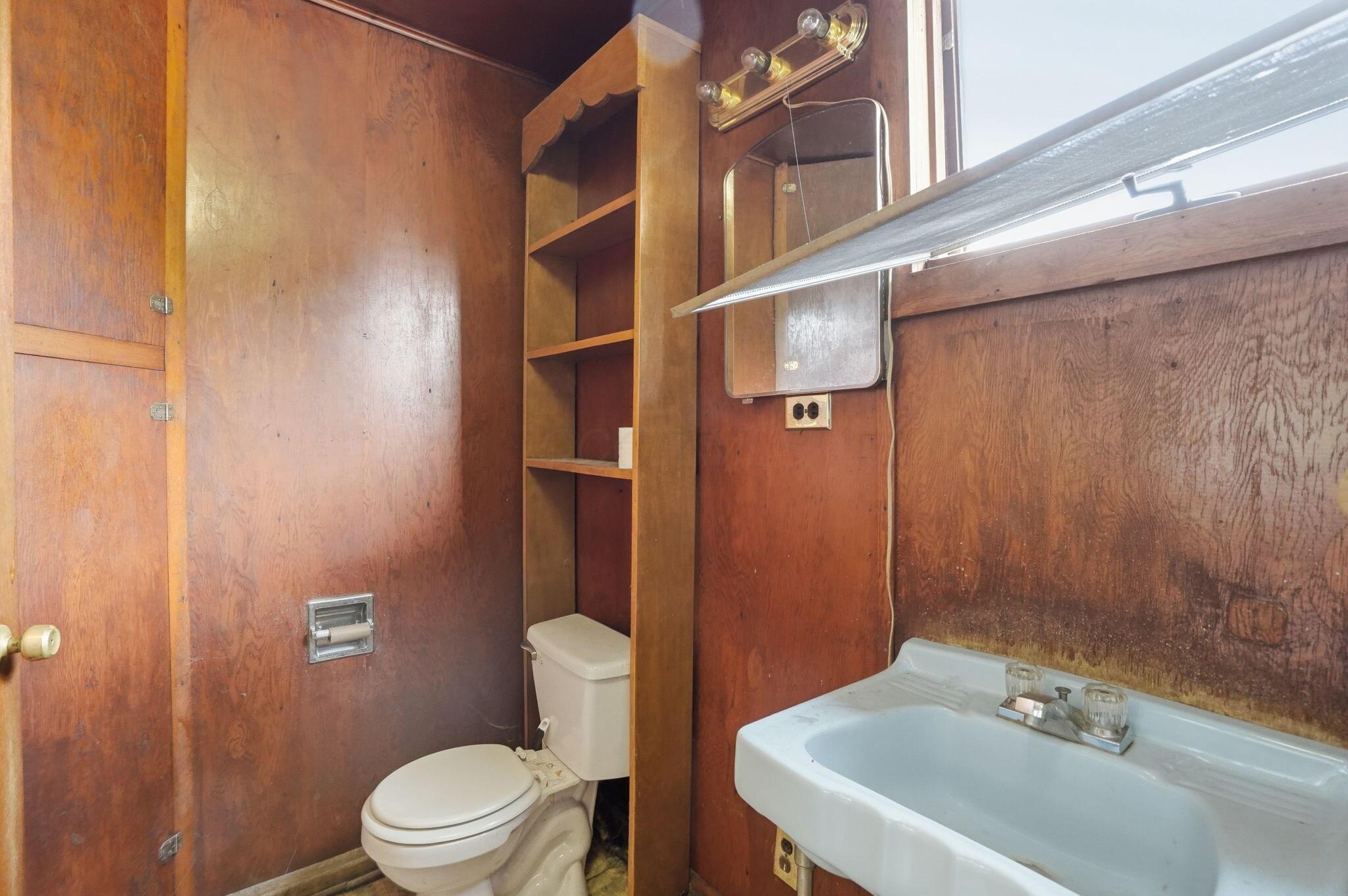 4304 Ceramic Road Property Photo 11