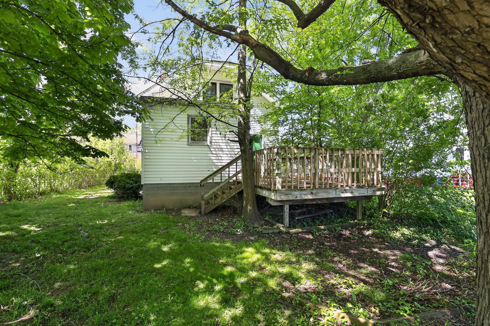 1537 E 214th Street Property Photo 15