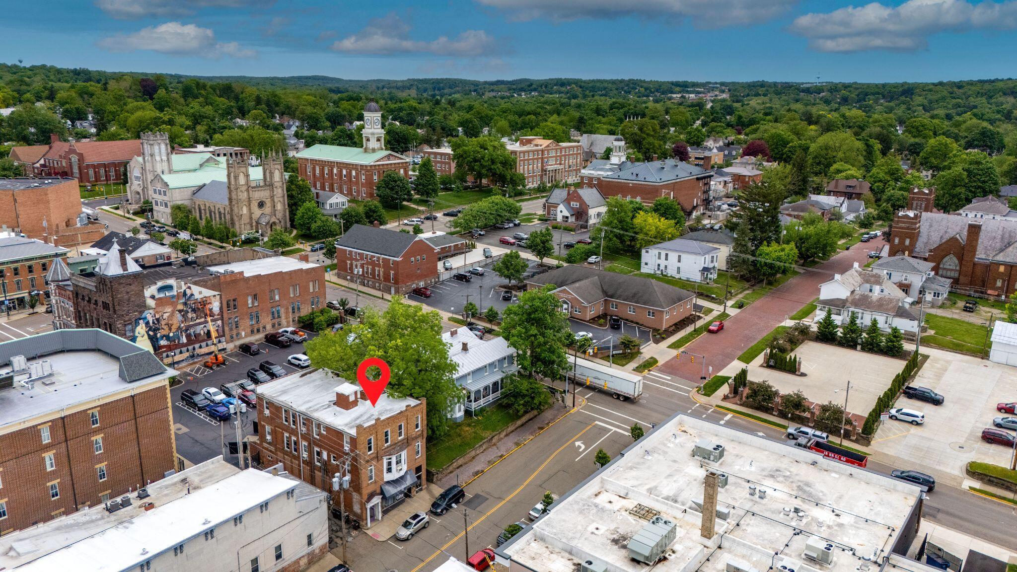 15 E Vine Street Property Photo 3