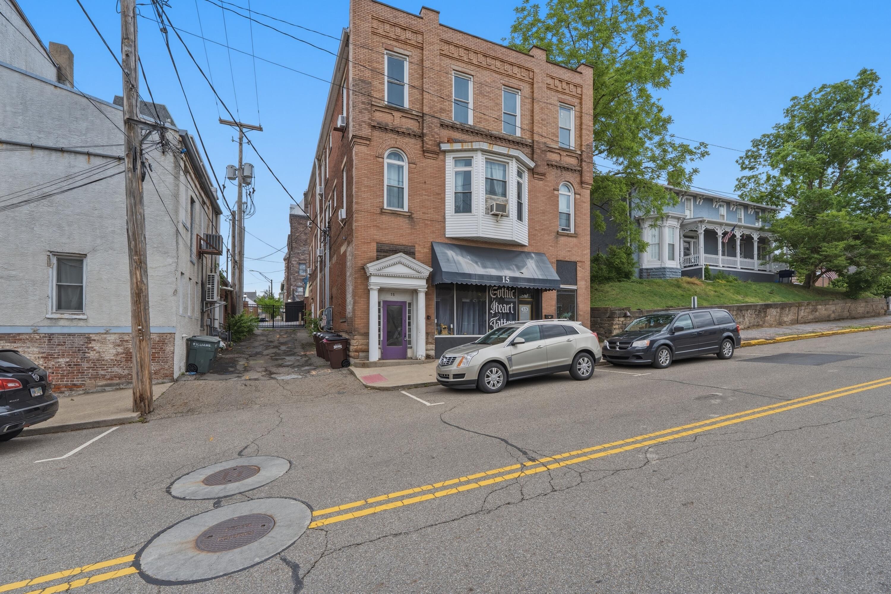 15 E Vine Street Property Photo 8