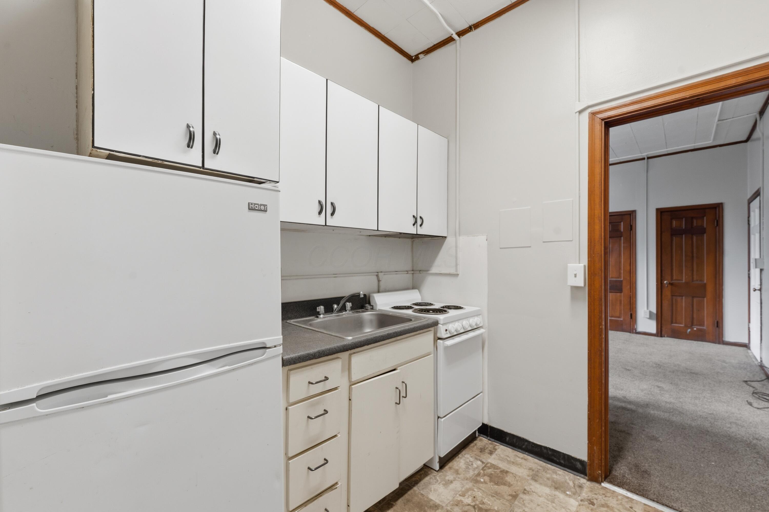 15 E Vine Street Property Photo 30
