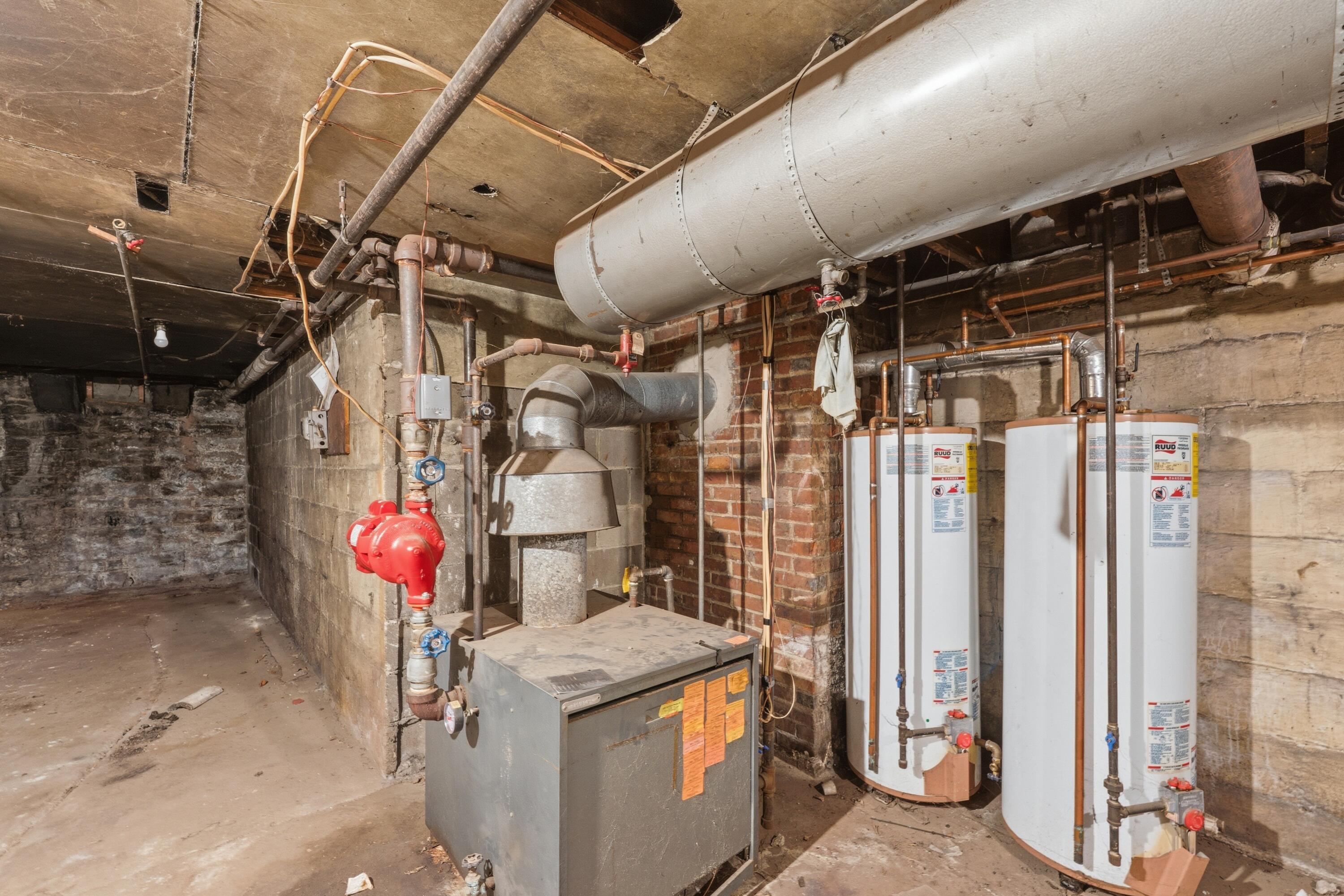 15 E Vine Street Property Photo 37