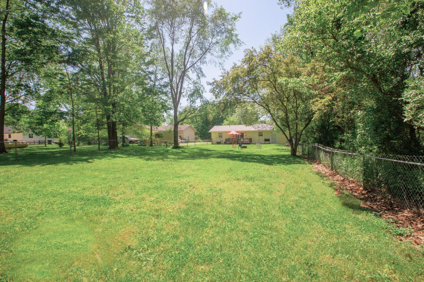 218 Woodlawn Circle Property Photo 13