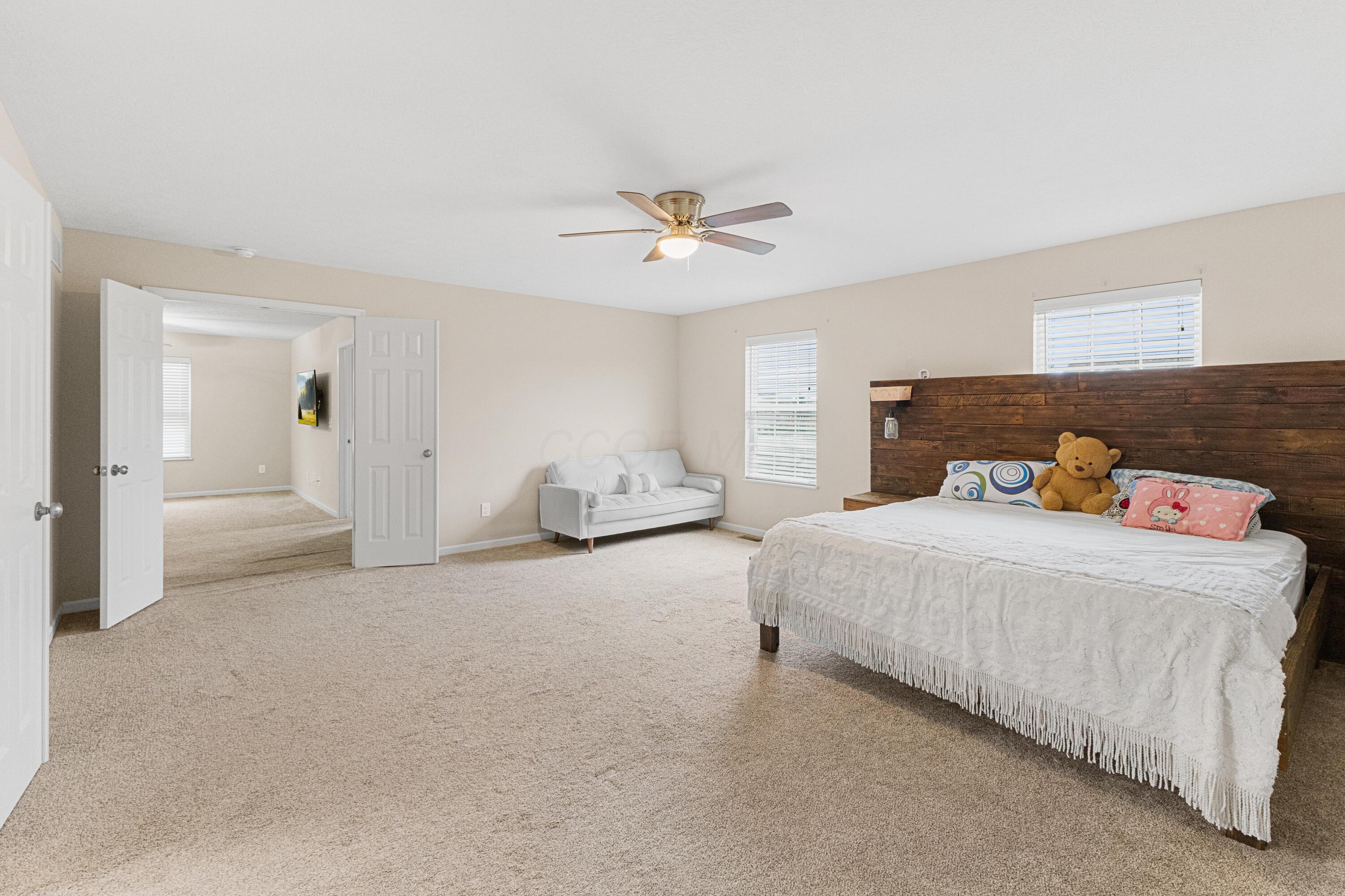 141 Mannaseh Drive W Property Photo 16