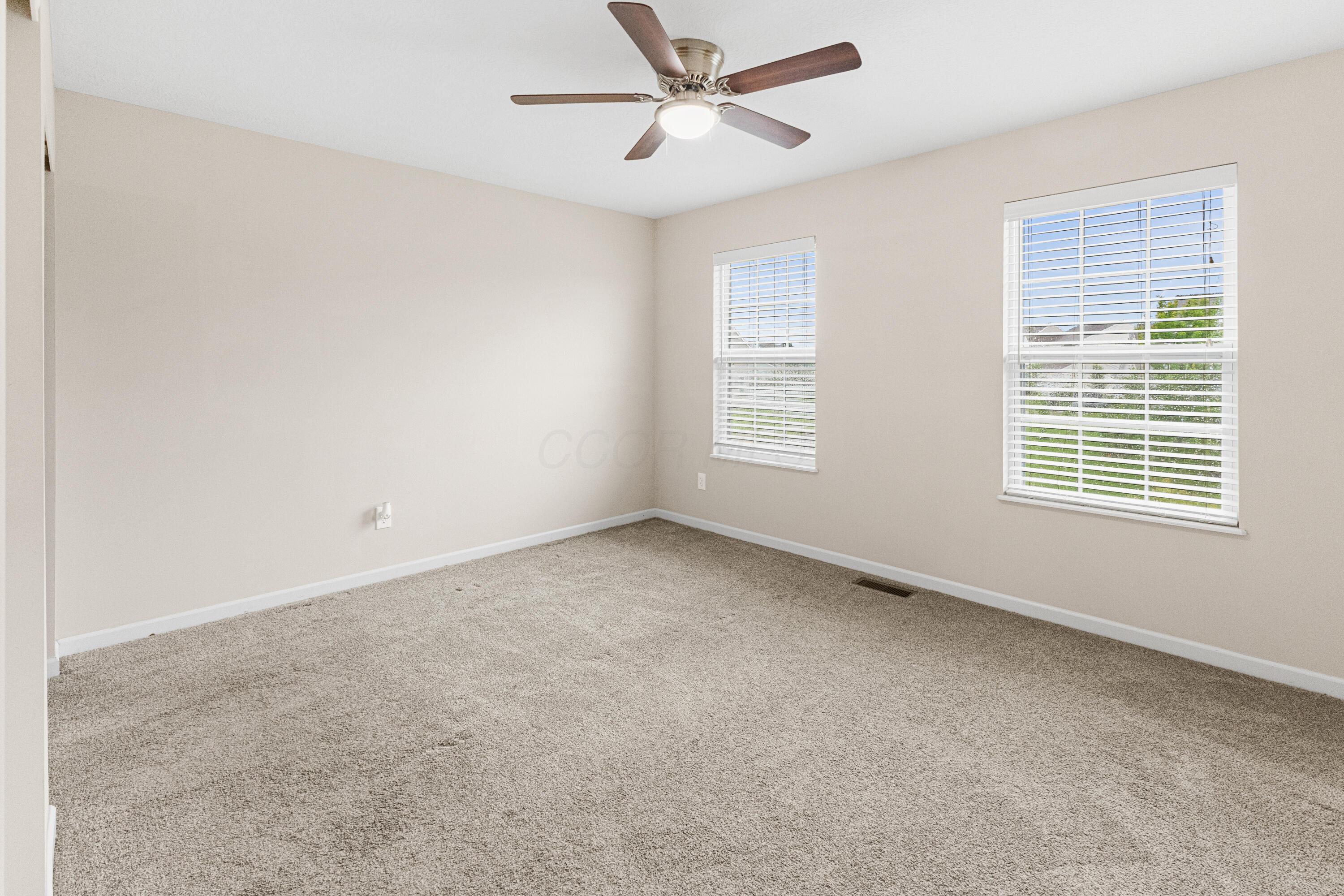 141 Mannaseh Drive W Property Photo 19