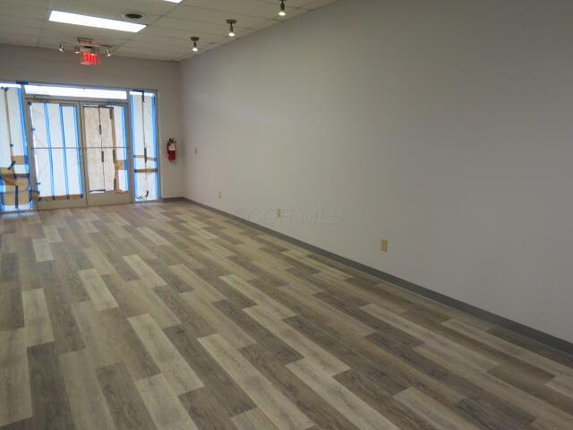 475 E Main Street, B Property Photo 2