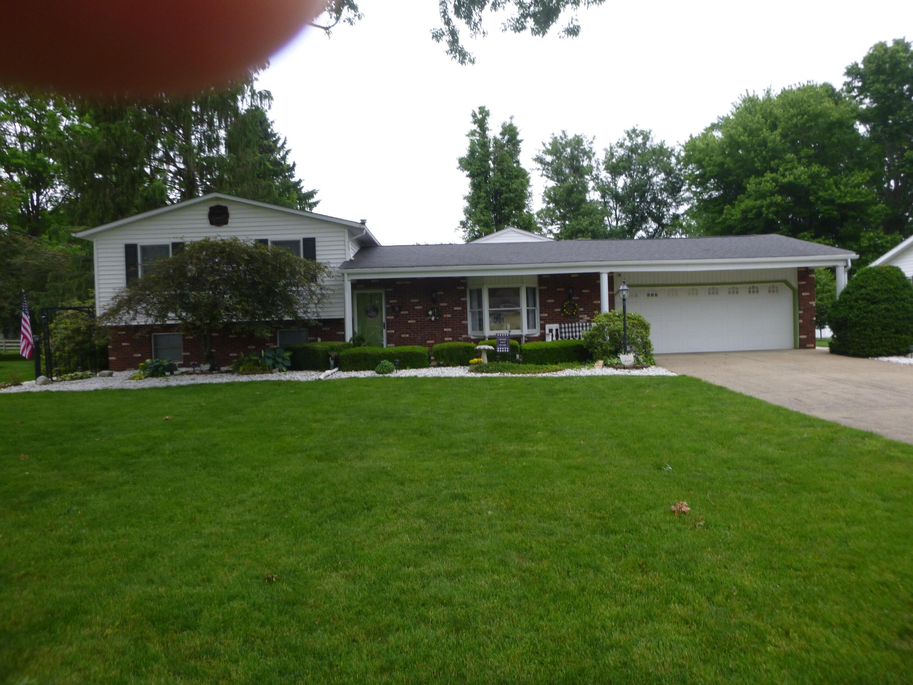 70 Barb Avenue Property Photo 1