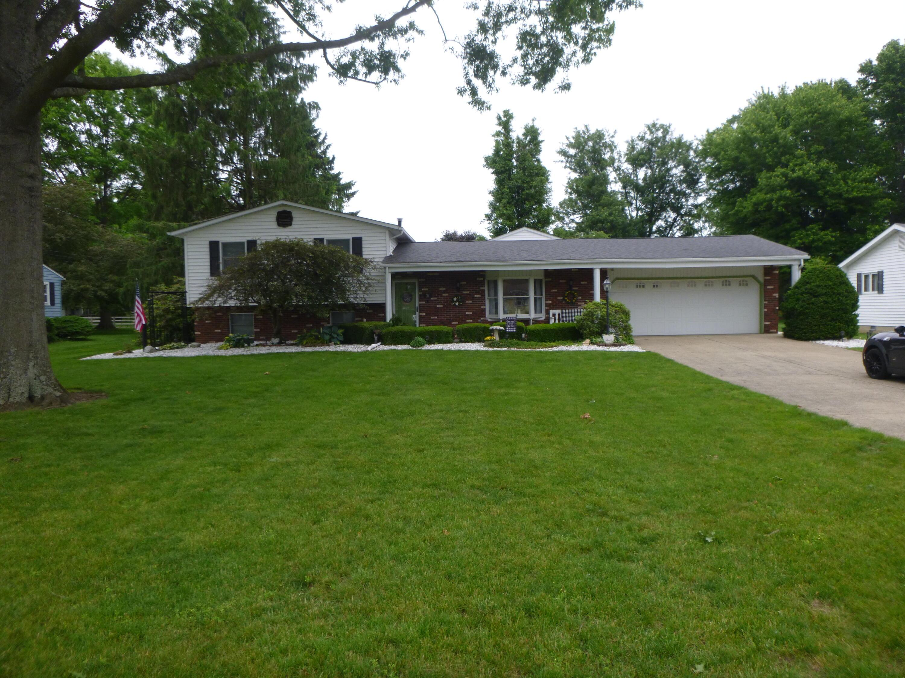 70 Barb Avenue Property Photo 2