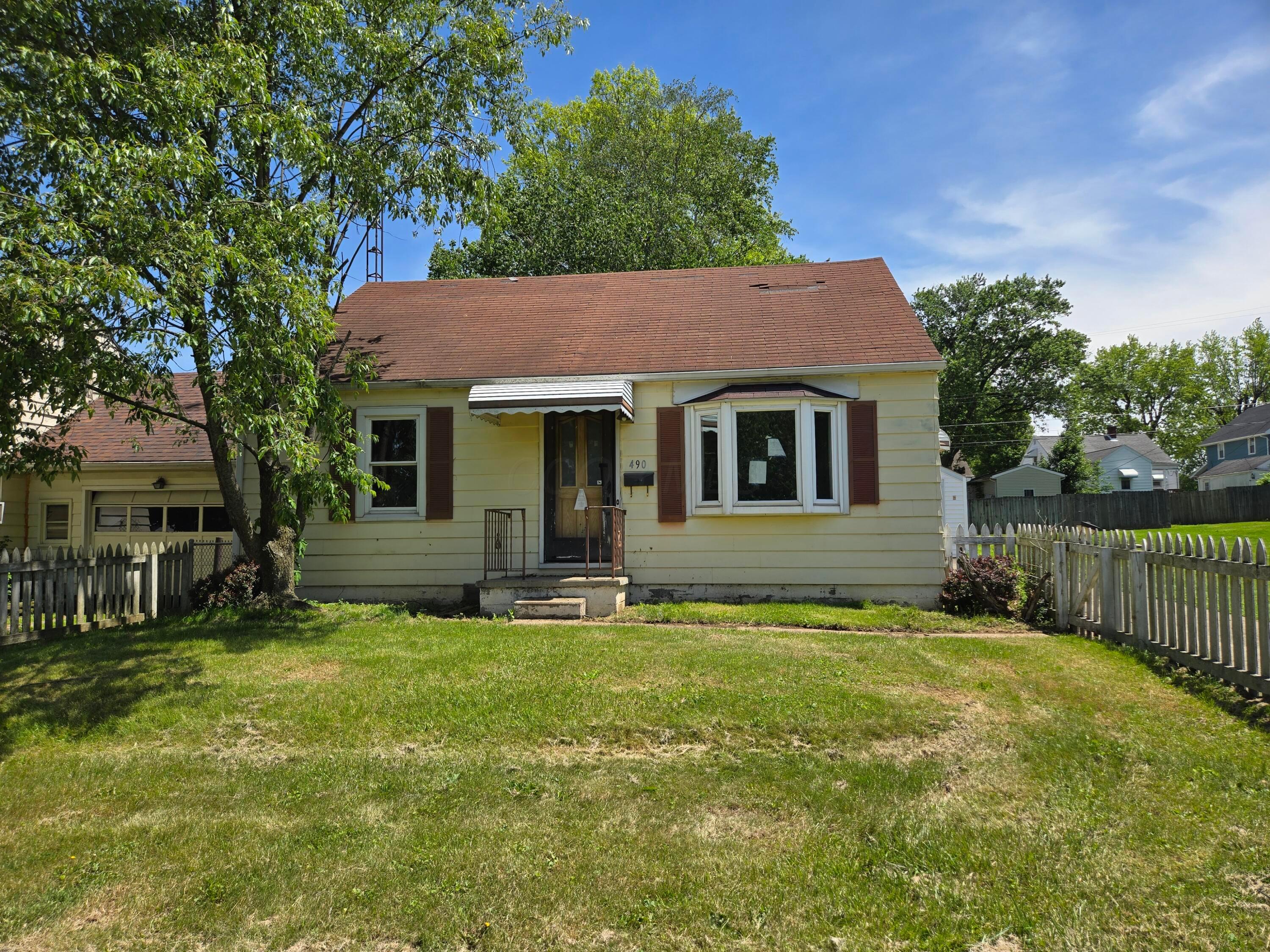 490 Dyas Drive Property Photo 1