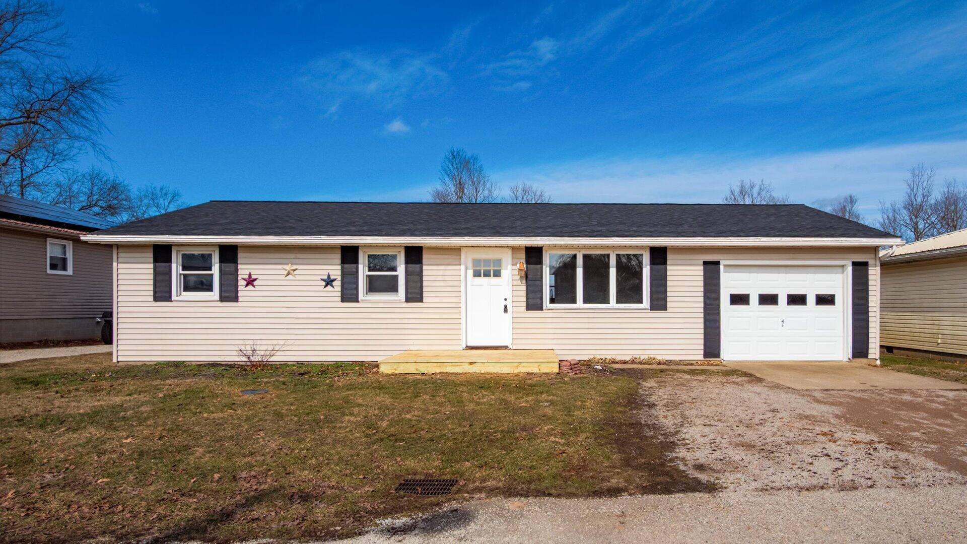 96 Summit Street Property Photo 1