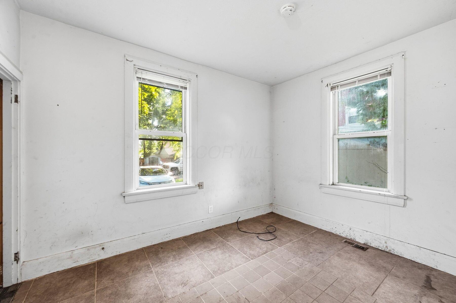 15 Ohio Street Property Photo 23
