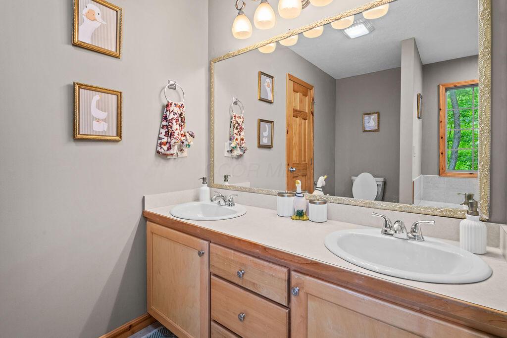 5606 Township Road 211 Property Photo 14
