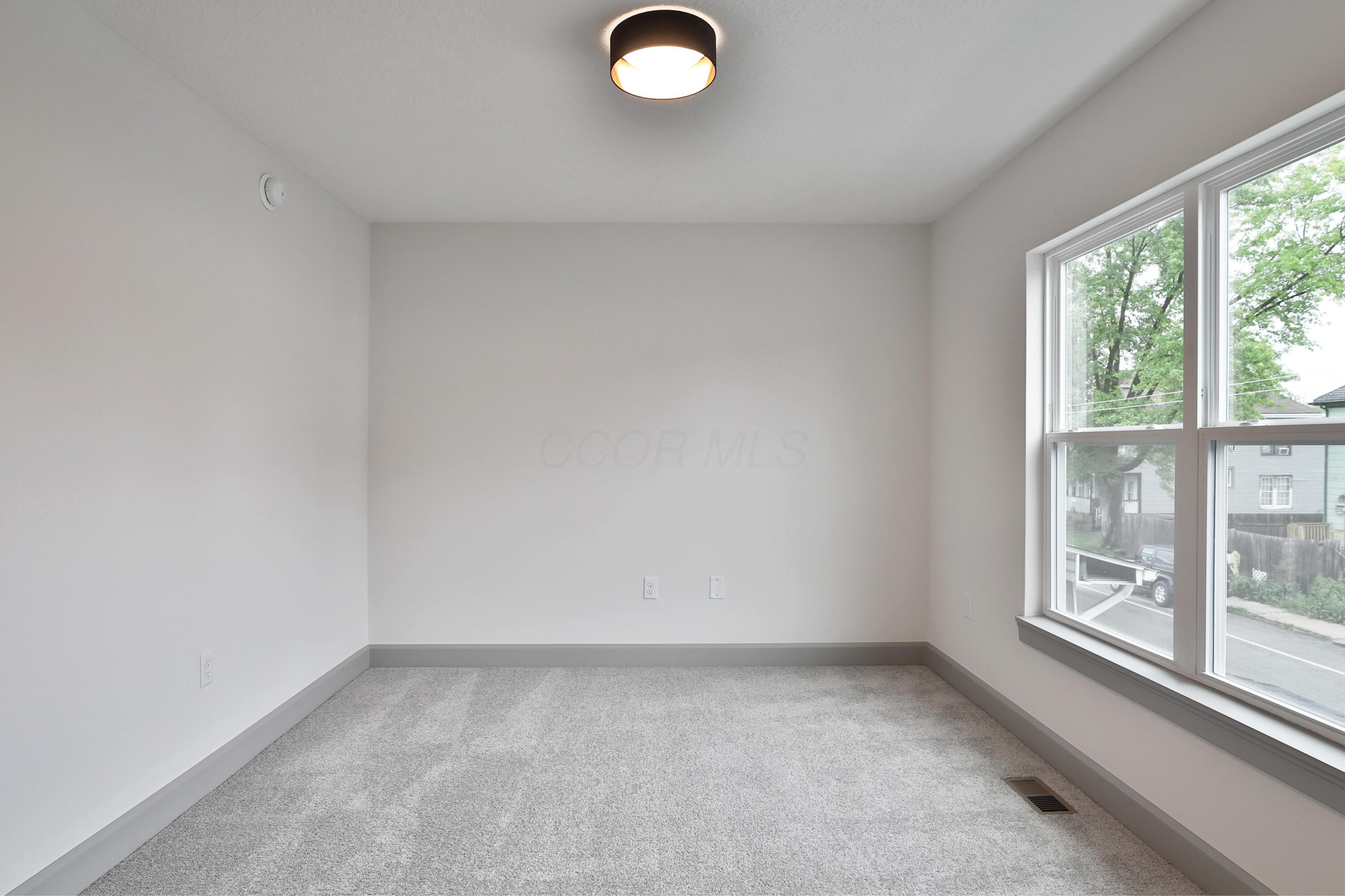 55 Brehl Avenue Property Photo 20