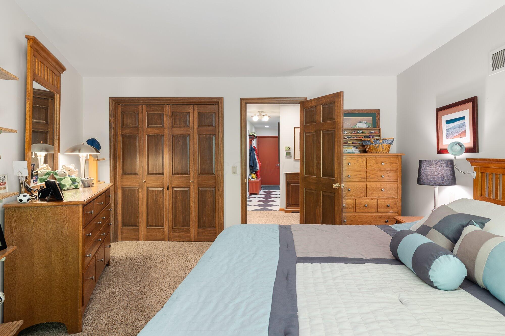 1833 E Hanley Road Property Photo 46