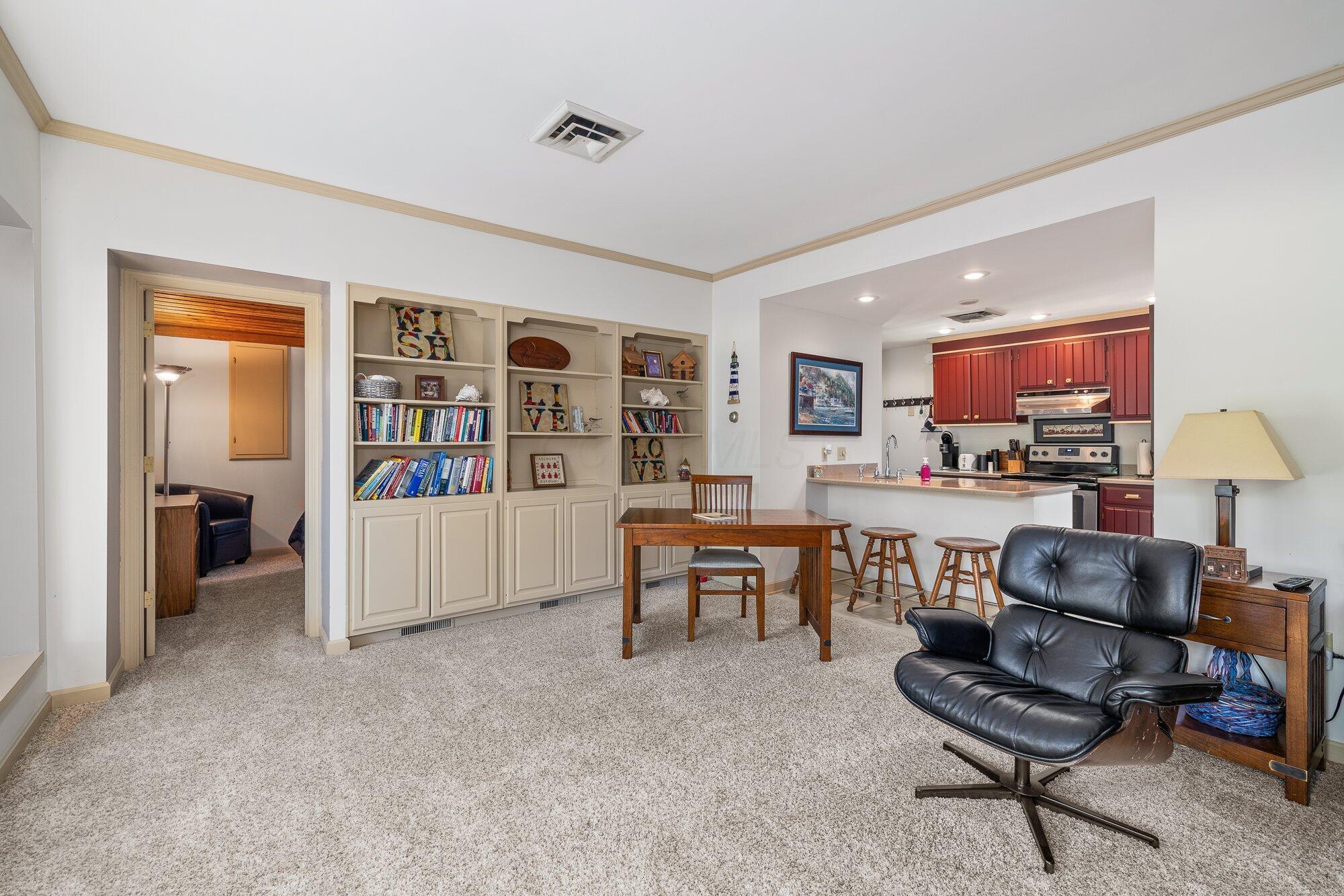 1833 E Hanley Road Property Photo 65