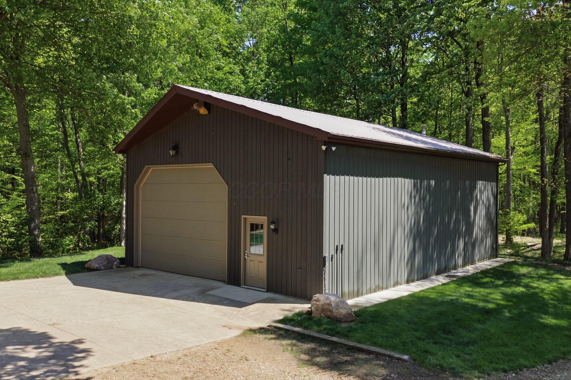 1833 E Hanley Road Property Photo 85