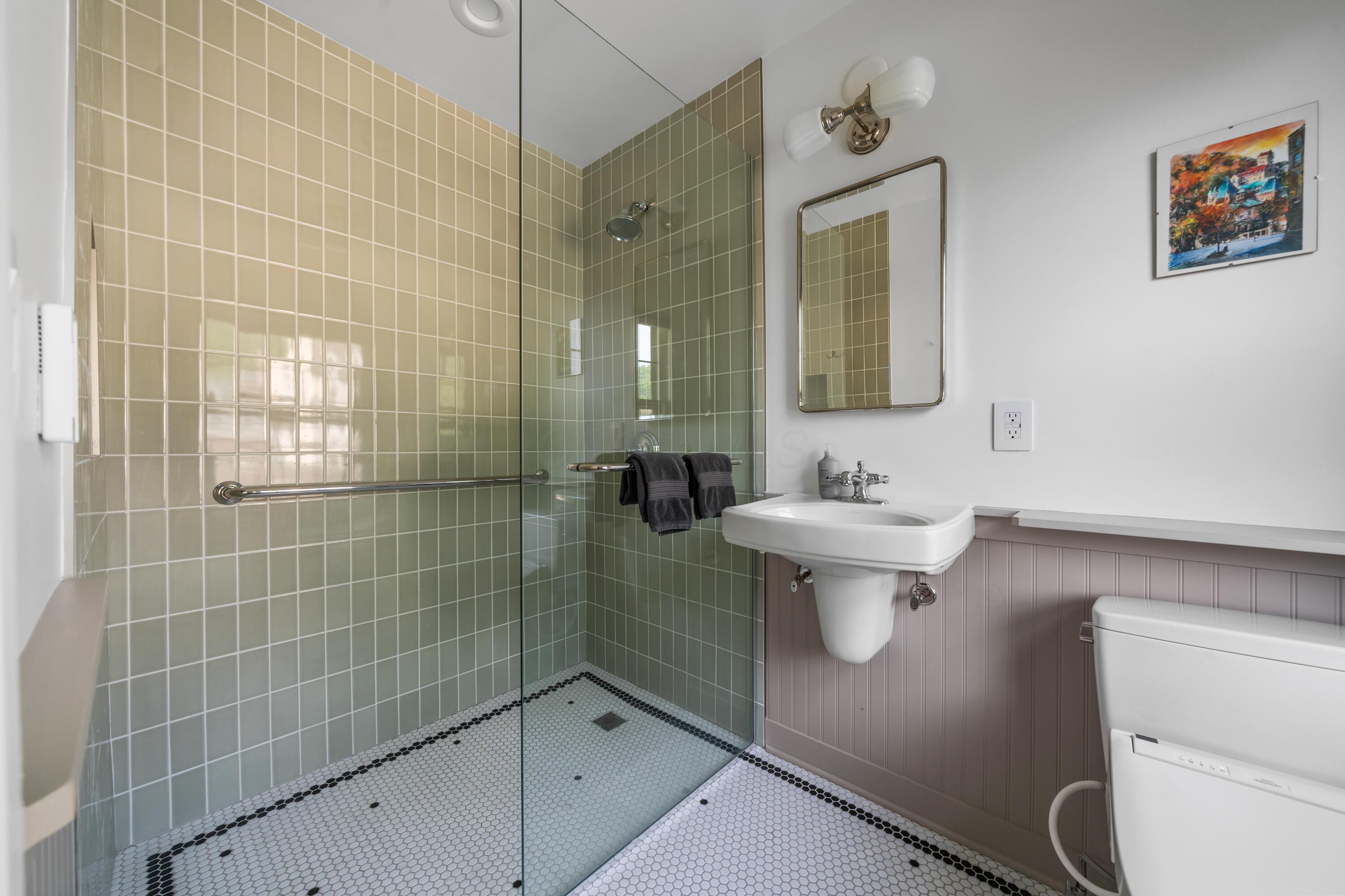 2389 Bryden Road Property Photo 42