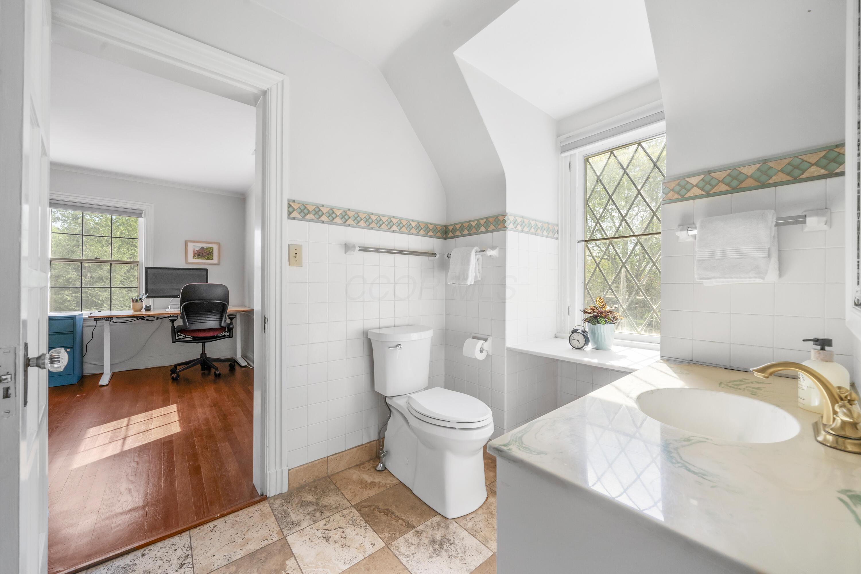 2389 Bryden Road Property Photo 46